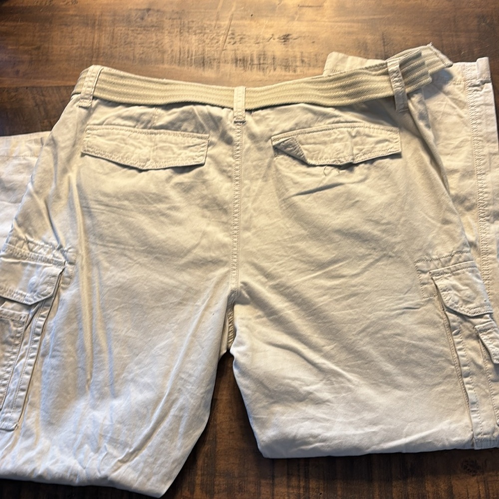Men’s khakis - Picture 4 of 4